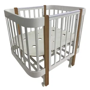 INDIGO Кровать детская Italiano Baby (ложе 70х90 и 70х140, продольный маятник + колеса) массив бер (белый-натуральный) INDIGO Кровать детская Italiano Baby (ложе 70х90 и 70х140, продольный маятник + колеса) массив бер (белый-натуральный)
